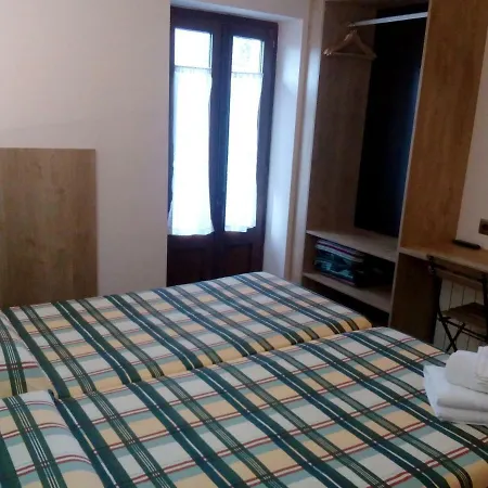 Mencio - Placa Major Hotel