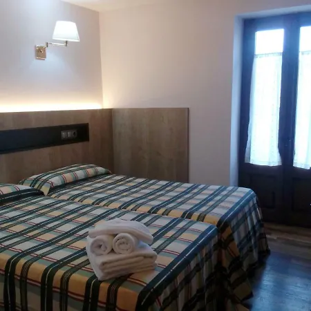 Mencio - Placa Major Hotel 2*