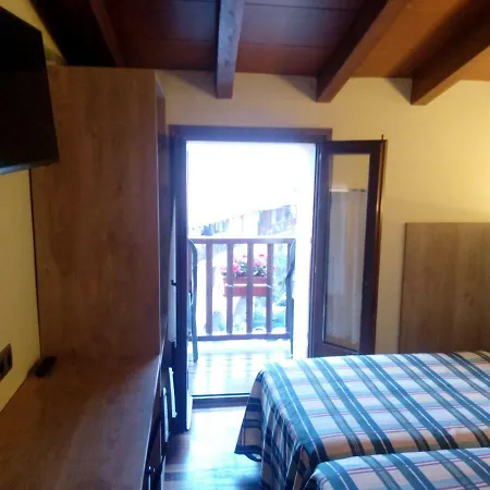Mencio - Placa Major Hotel
